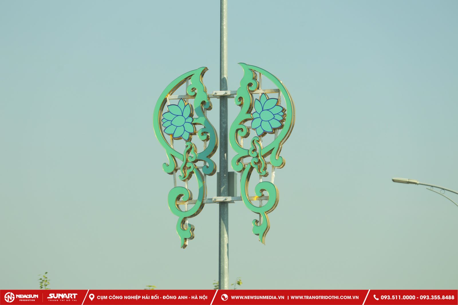 Hoa văn trang trí cột điện được gắn trên thân cột điện nhằm mục đích trang trí và làm đẹp cảnh quan đô thị.