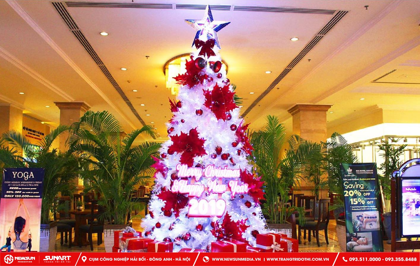 Thiết kế cây thông Noel bằng đèn hình ngôi sao